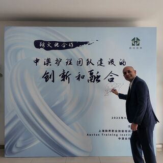 Junaid signing in Shanghai